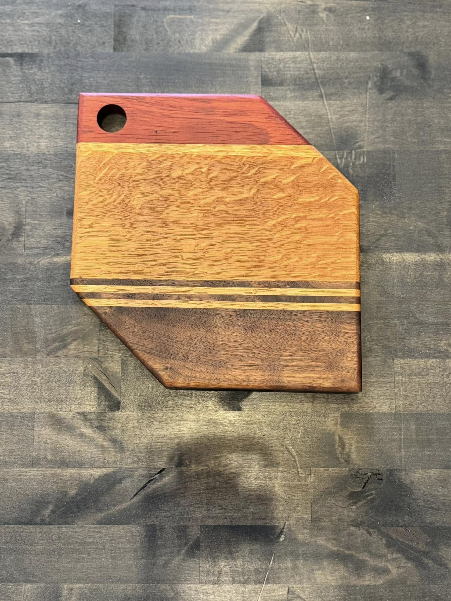 With the Gritz Mini-Diamond Cutting Board