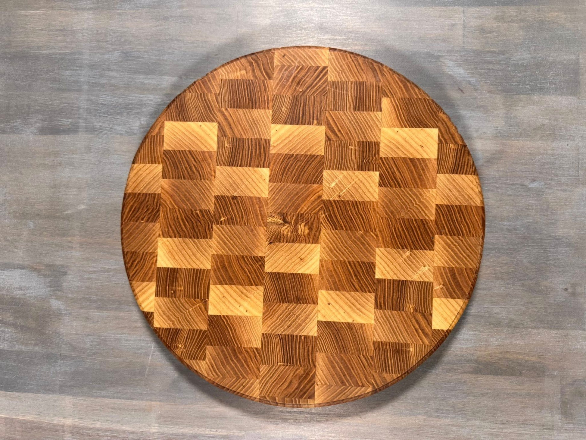 With the Gritz Custom 12" all End Grain Round | Ash