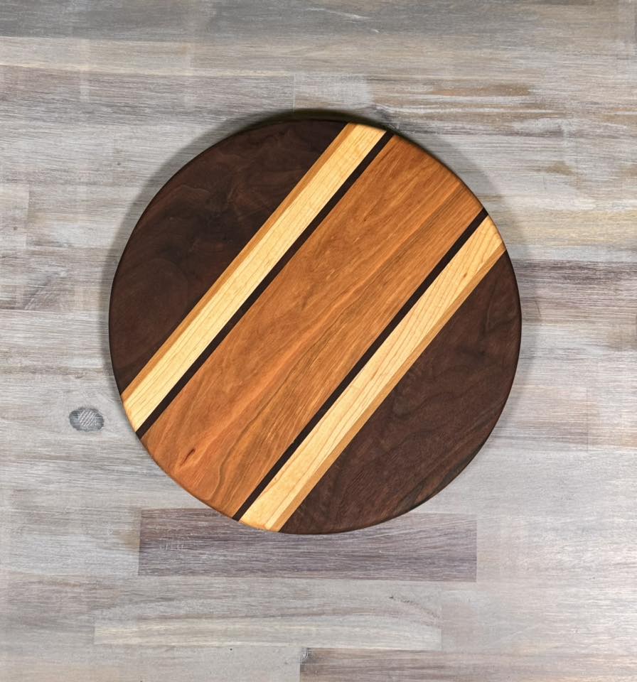 With the Gritz 12 Inch Round Cutting Board