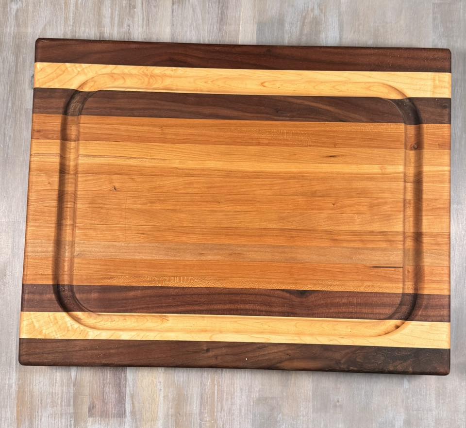 With the Gritz Gilling Board | Handles | Juice Groove |