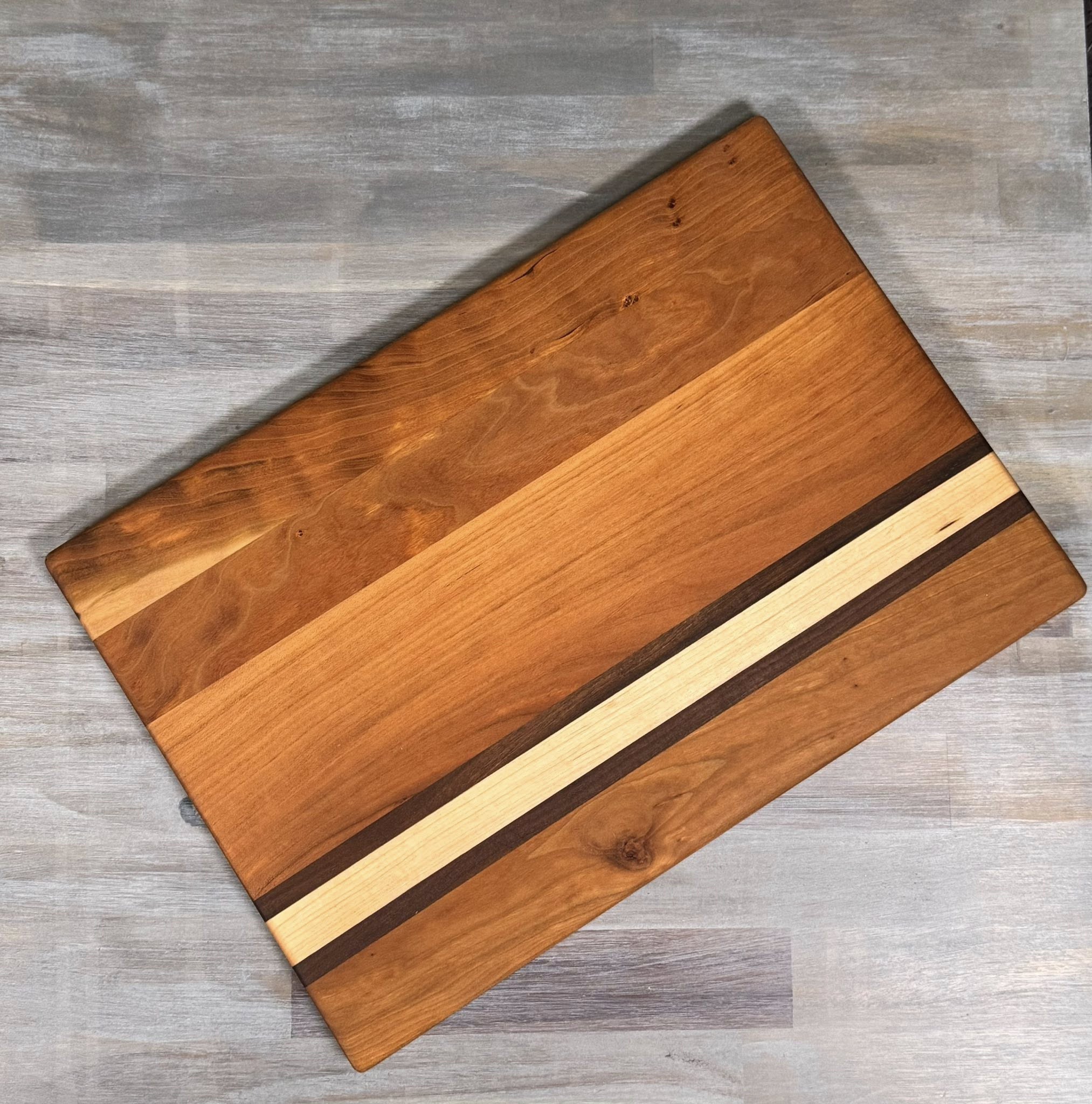 With the Gritz Classic Rectangle Cutting Board | 17x11