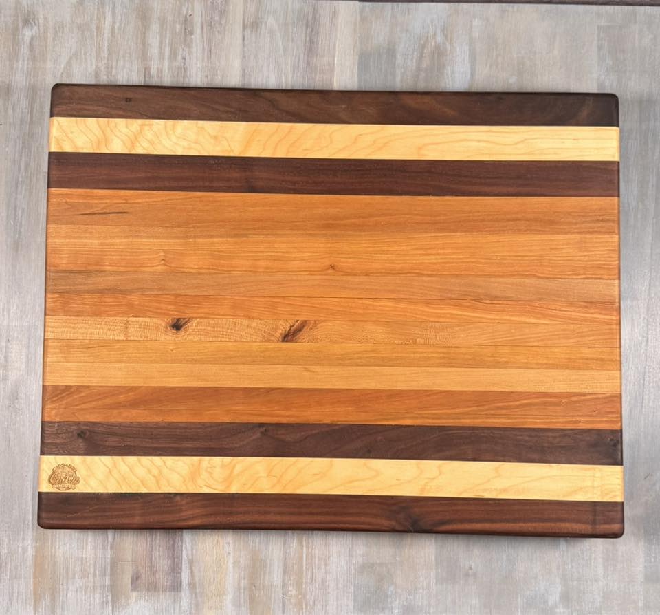 With the Gritz Gilling Board | Handles | Juice Groove |