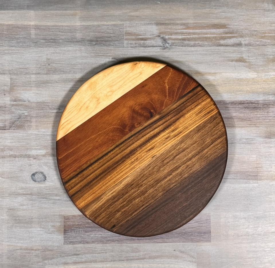 With the Gritz 12 Inch Round Cutting Board