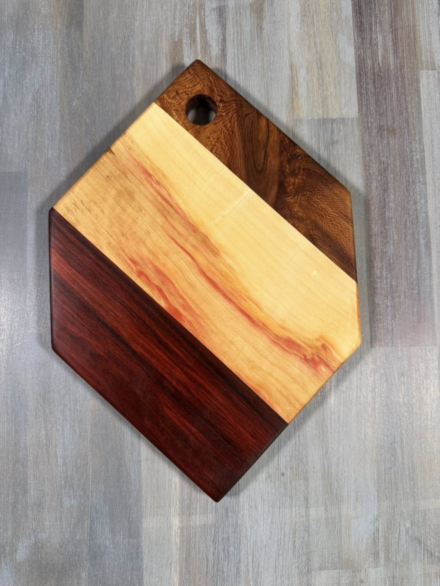 With the Gritz Mini-Diamond Cutting Board