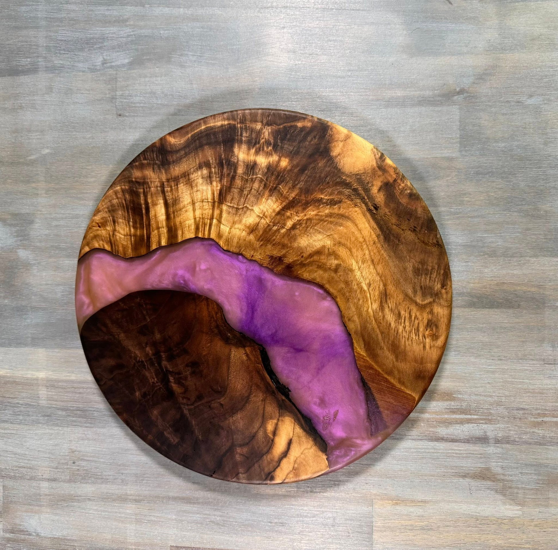 With the Gritz Custom Round Epoxy Tray | Figured Walnut| Violet Bubble Gum