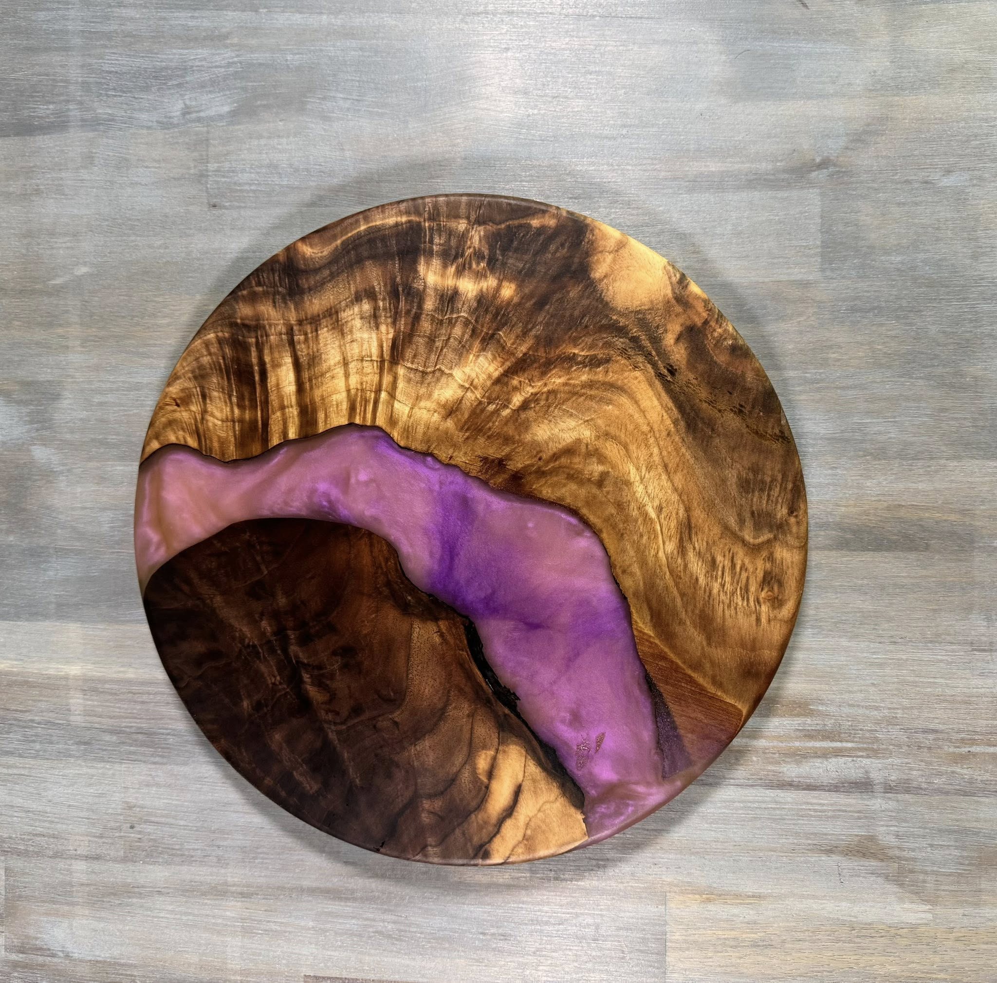 With the Gritz Custom Round Epoxy Tray | Figured Walnut| Violet Bubble Gum