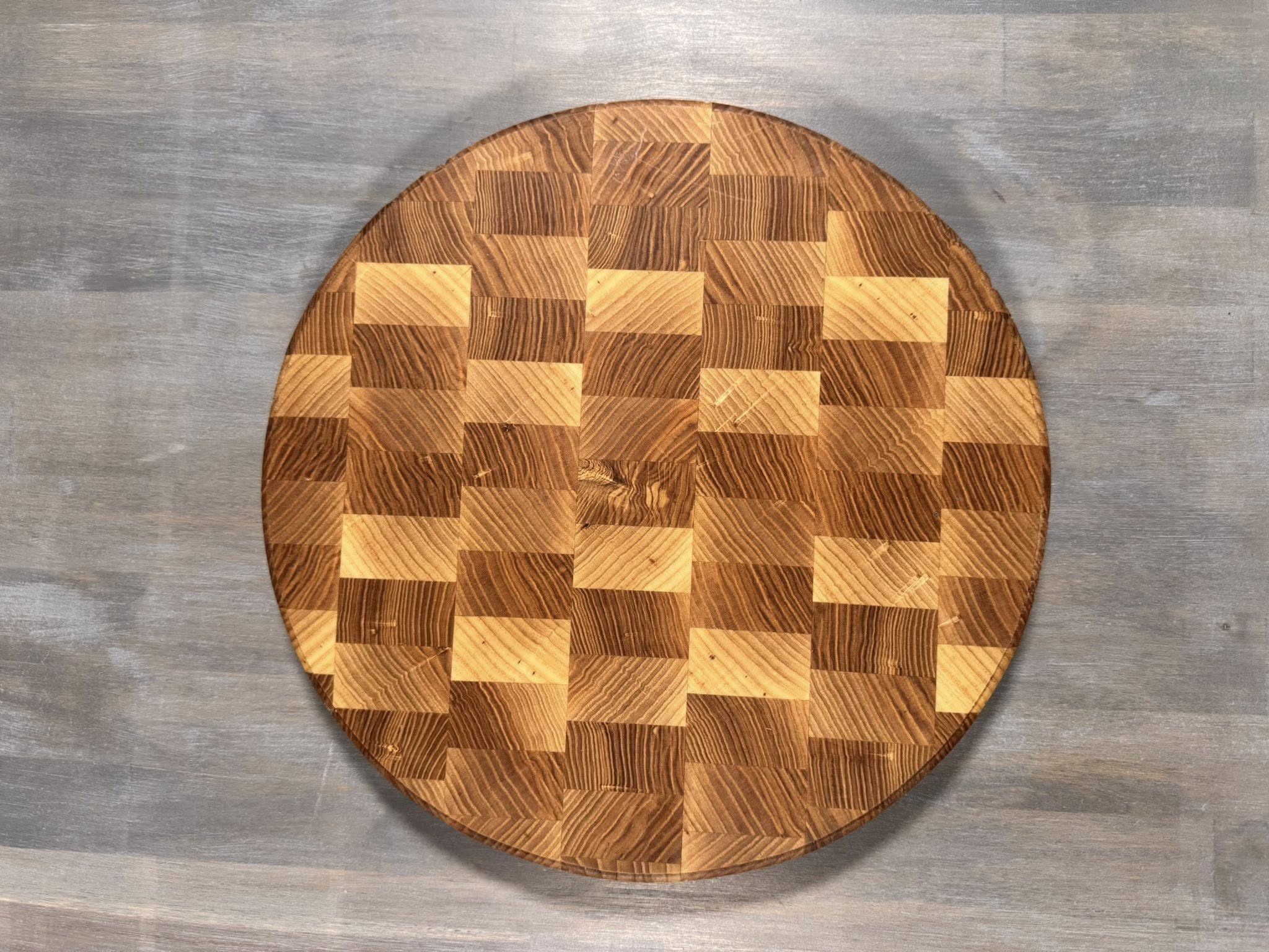 With the Gritz Custom 12" all End Grain Round | Ash