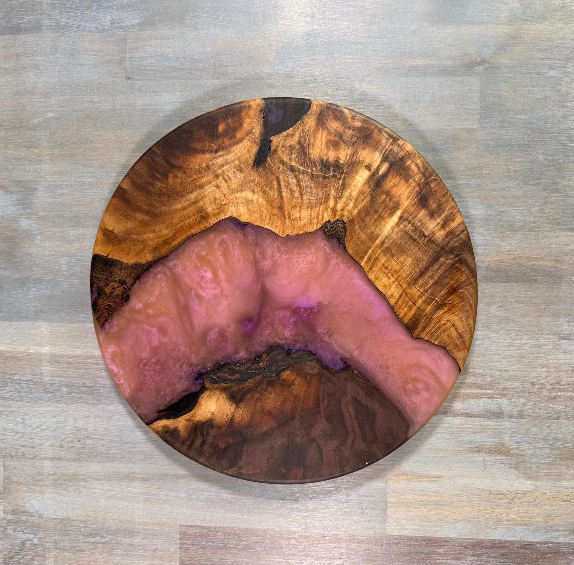 With the Gritz Custom Round Epoxy Tray | Figured Walnut| Violet Bubble Gum
