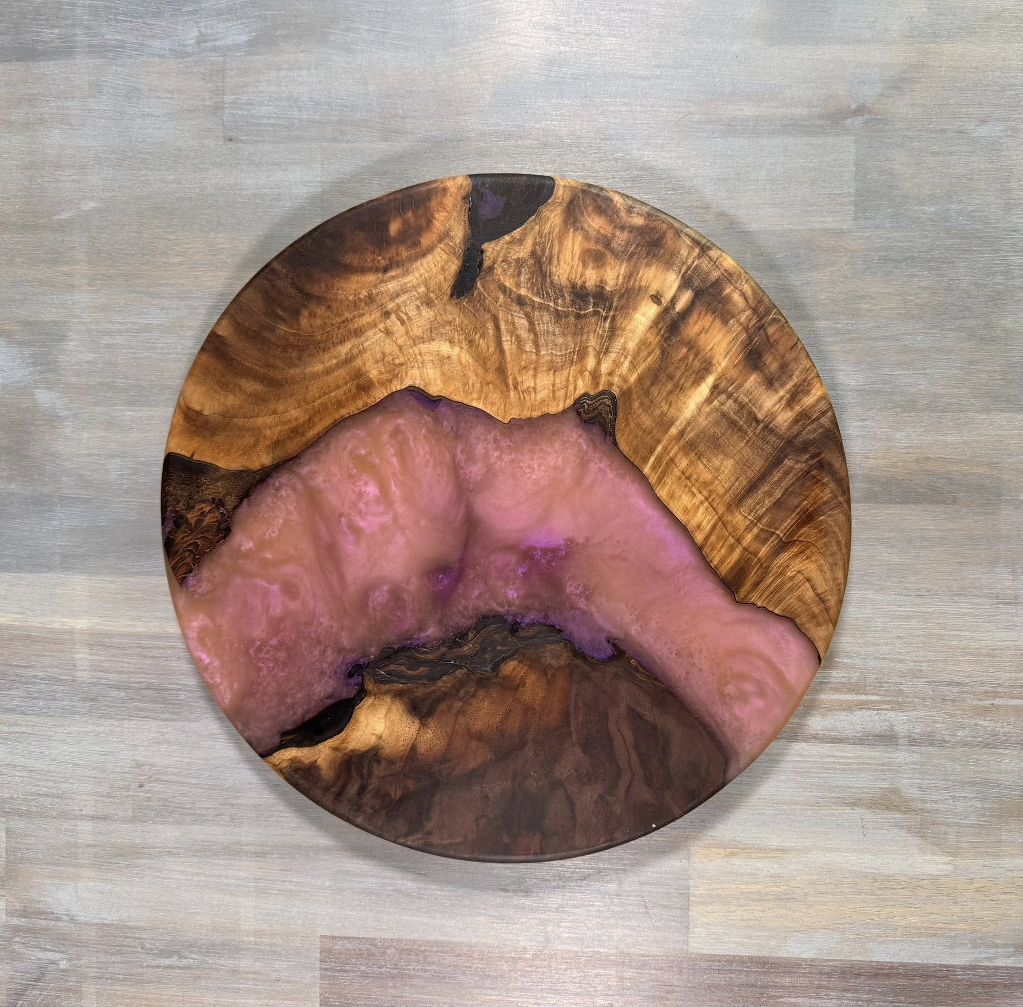 With the Gritz Custom Round Epoxy Tray | Figured Walnut| Violet Bubble Gum