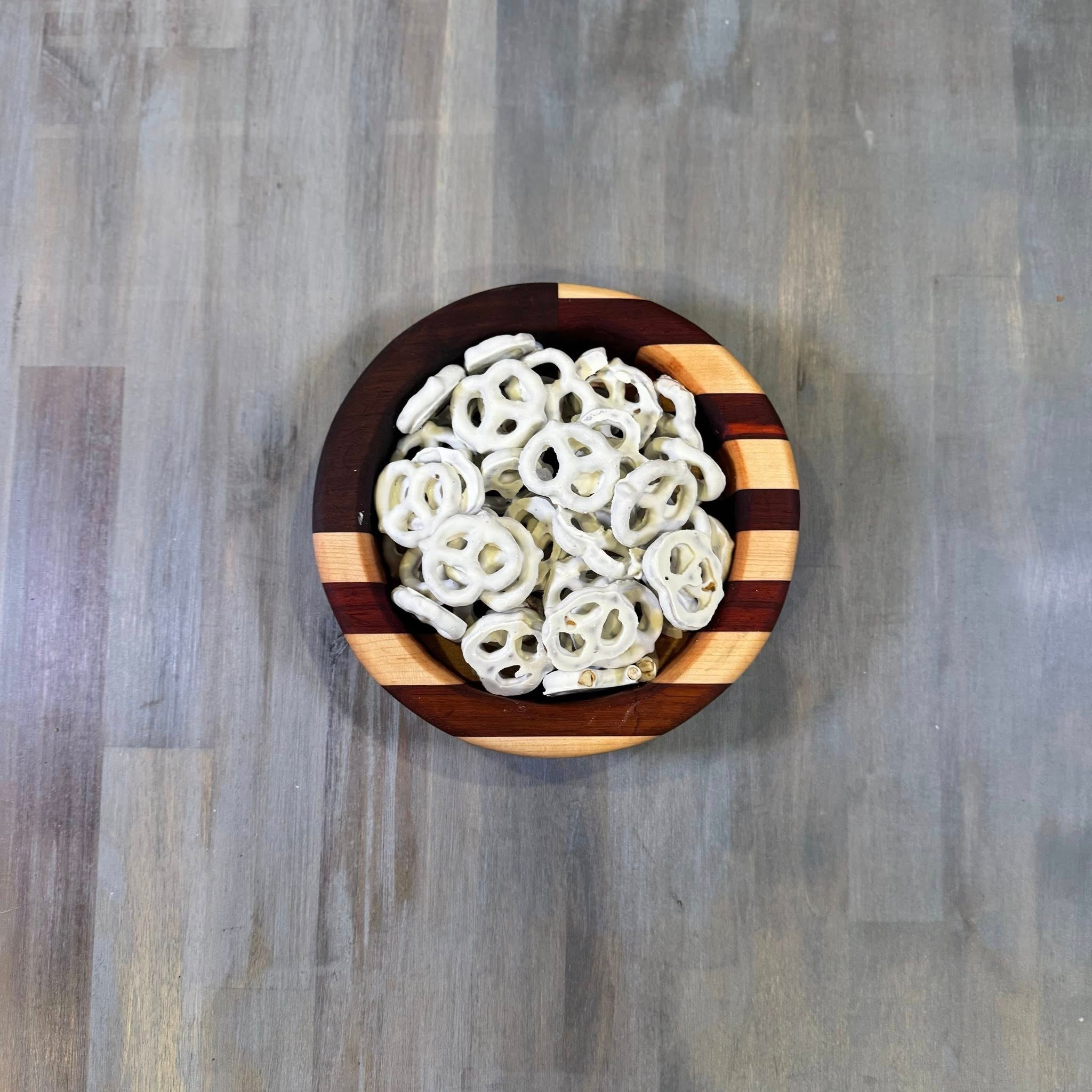 With the Gritz Custom Serving Bowl - Key Drop | Flag