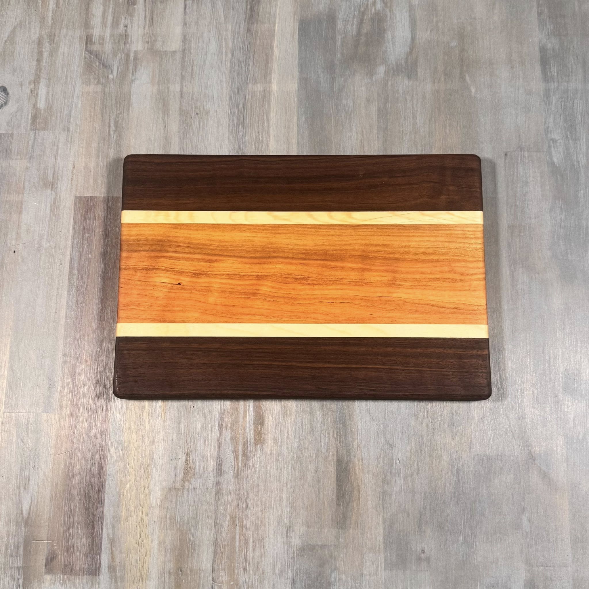 With the Gritz Classic Rectangle Cutting Board | 13x9