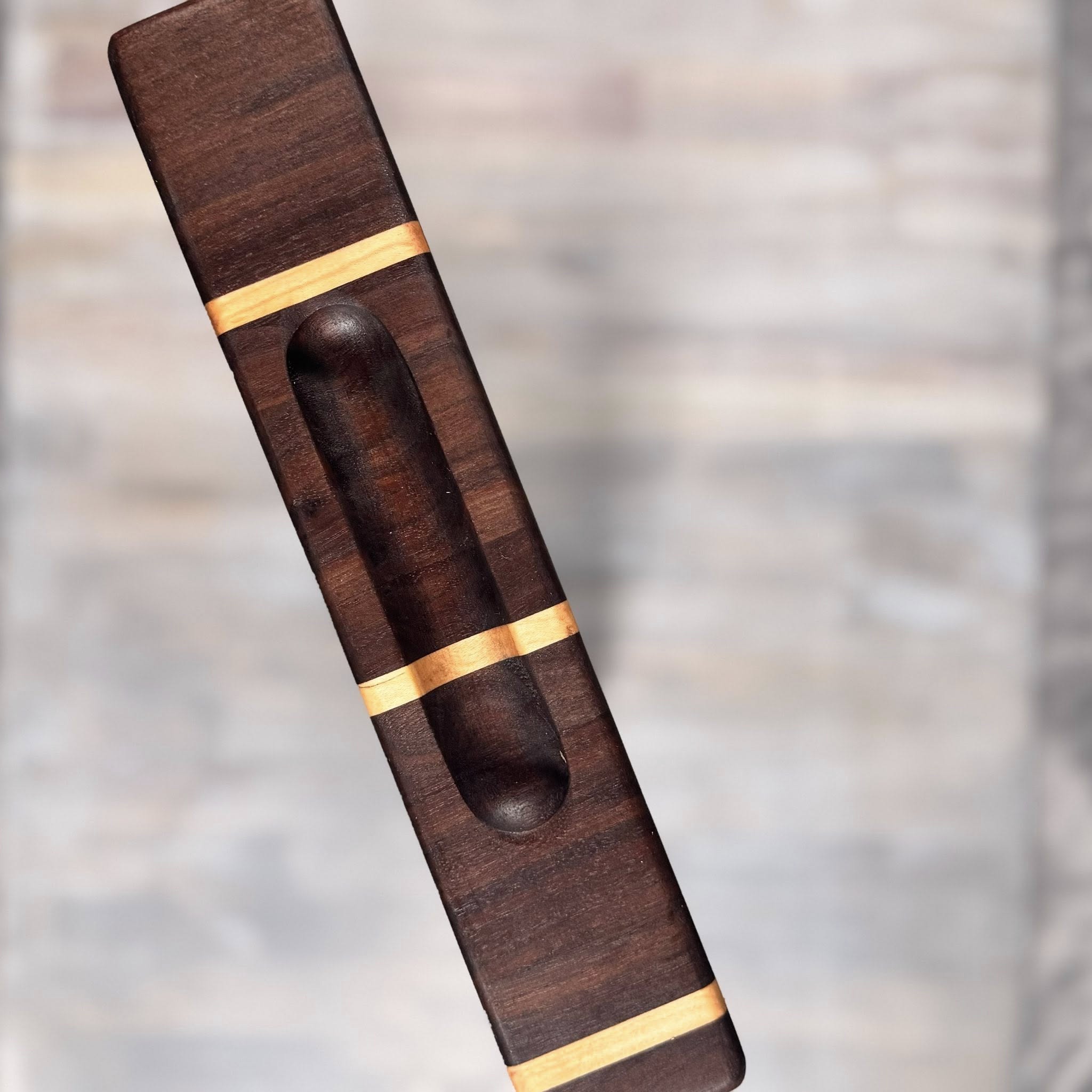 With the Gritz Legacy Zig-Zag |Walnut Maple | 19 x 11