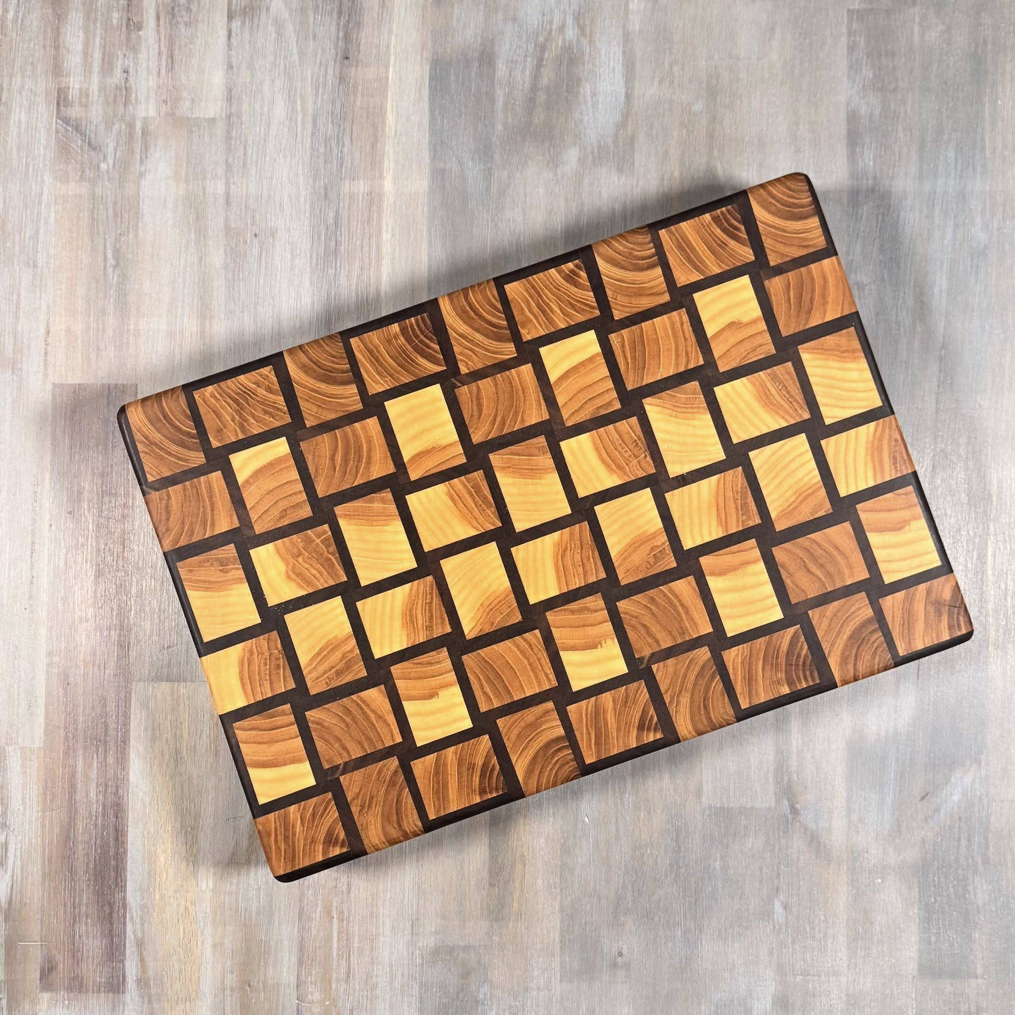 With the Gritz Legacy Weave | Ash Walnut | 15 x 10