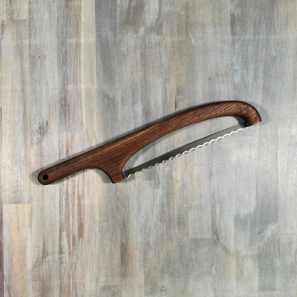 With the Gritz Sourdough Bread Knife | Walnut