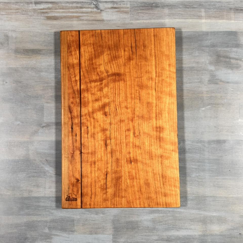 With the Gritz Custom Book Cutting boards | Single | Cherry