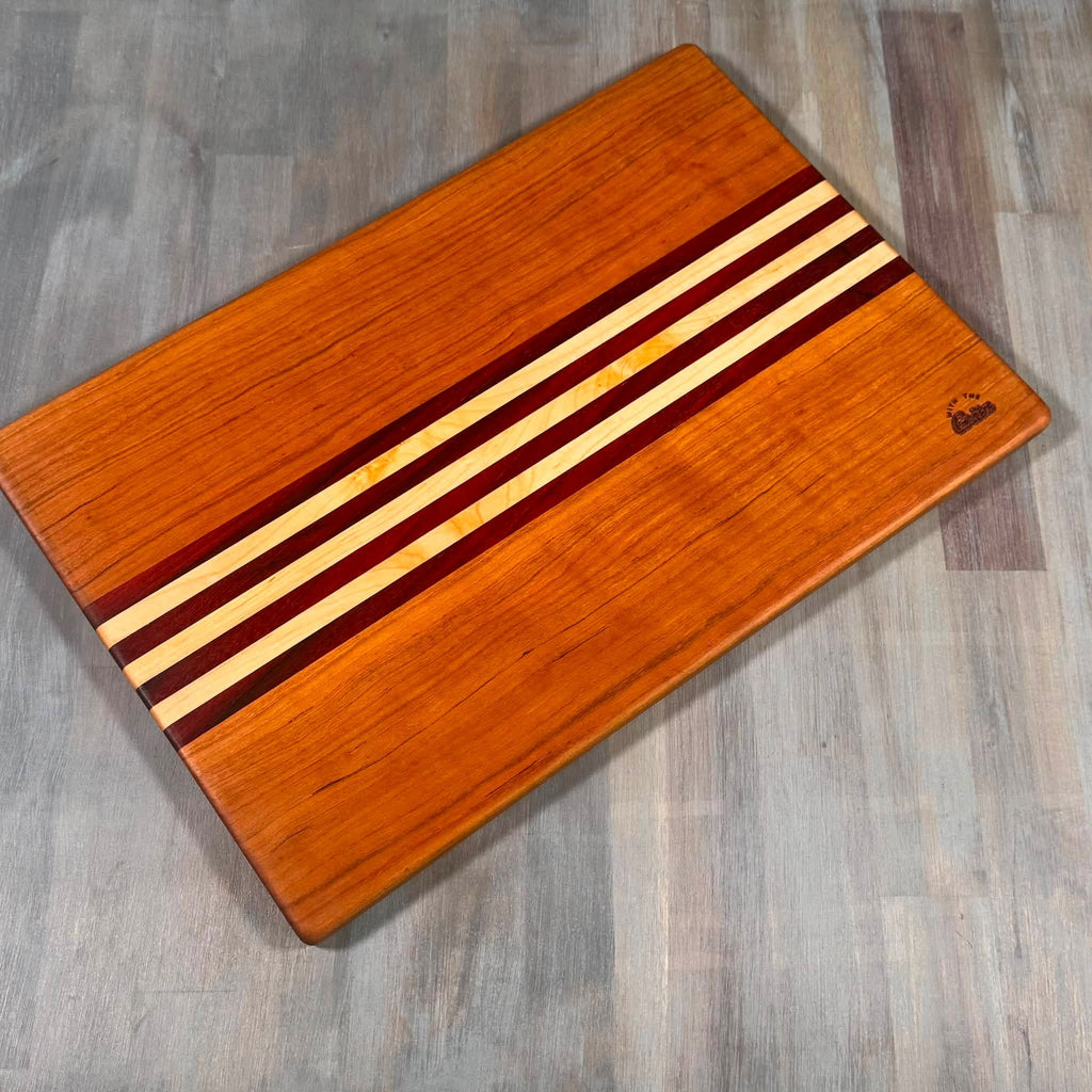 With the Gritz Classic Rectangle Cutting Board | 17x11