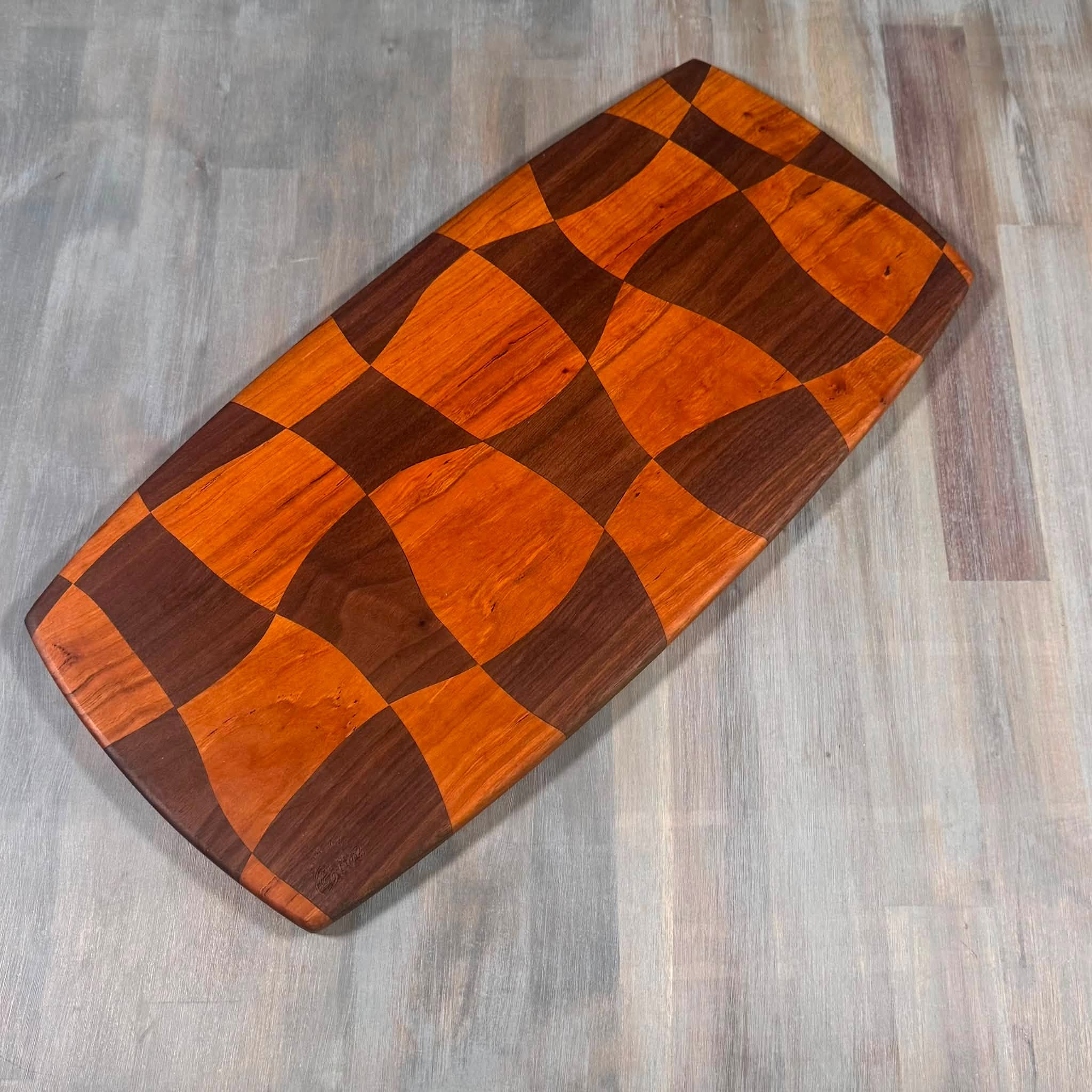Drunken Checkered Cutting Board | Dark | 19 x 9 |
